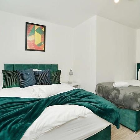 Huntingdon Luxury Apartments 外观 照片