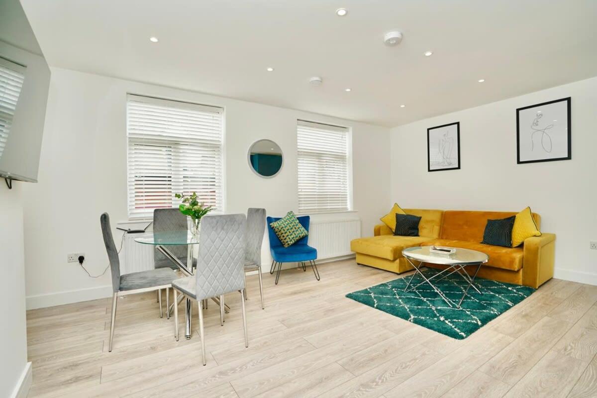 Huntingdon Luxury Apartments 外观 照片
