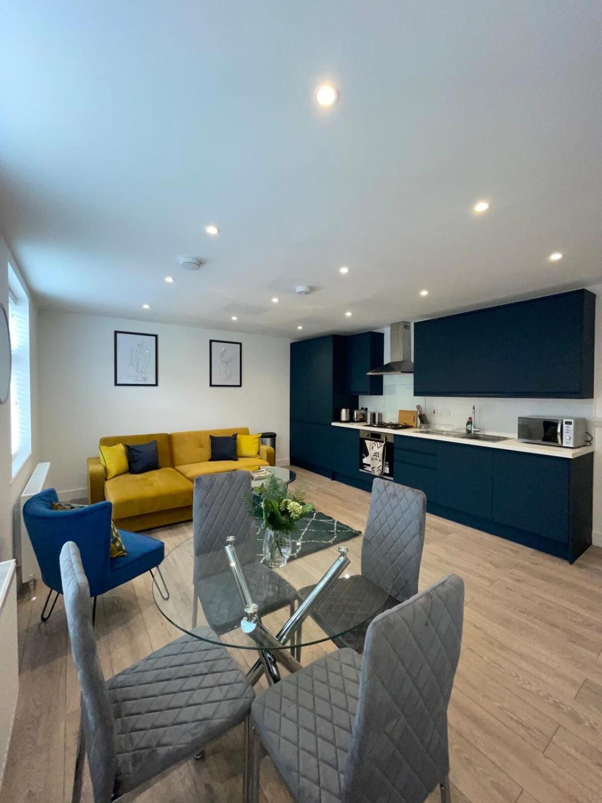 Huntingdon Luxury Apartments 外观 照片