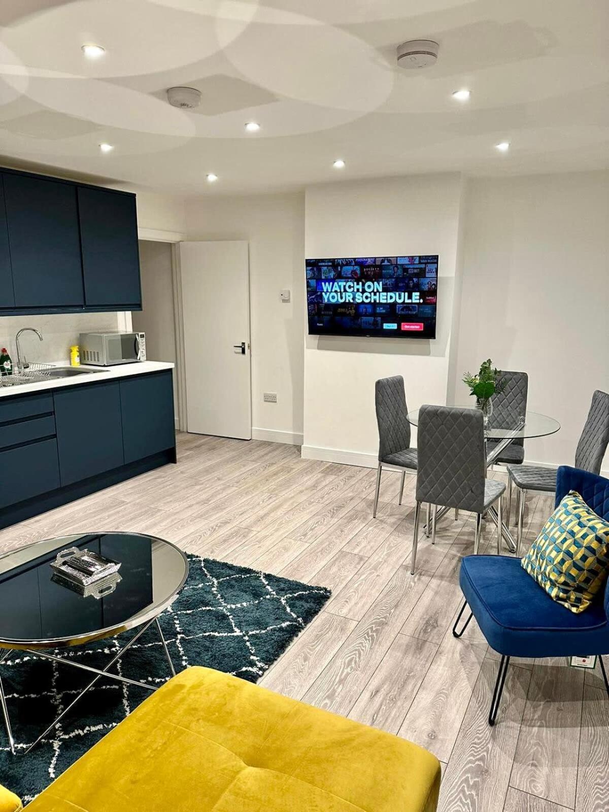 Huntingdon Luxury Apartments 外观 照片